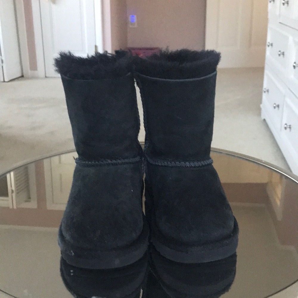 EUC (barely used) - UGG Boots